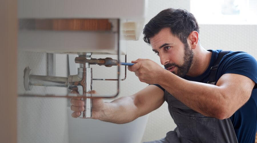 Professional water heater repair in De Valls Bluff, AR